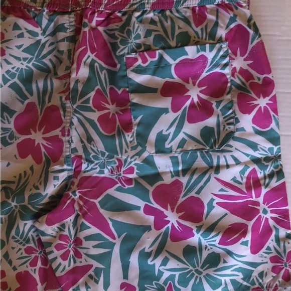 MAUI and SONS Mens Swim Shorts Size XL With Attached Shorts Lining Pull On New - Picture 9 of 10